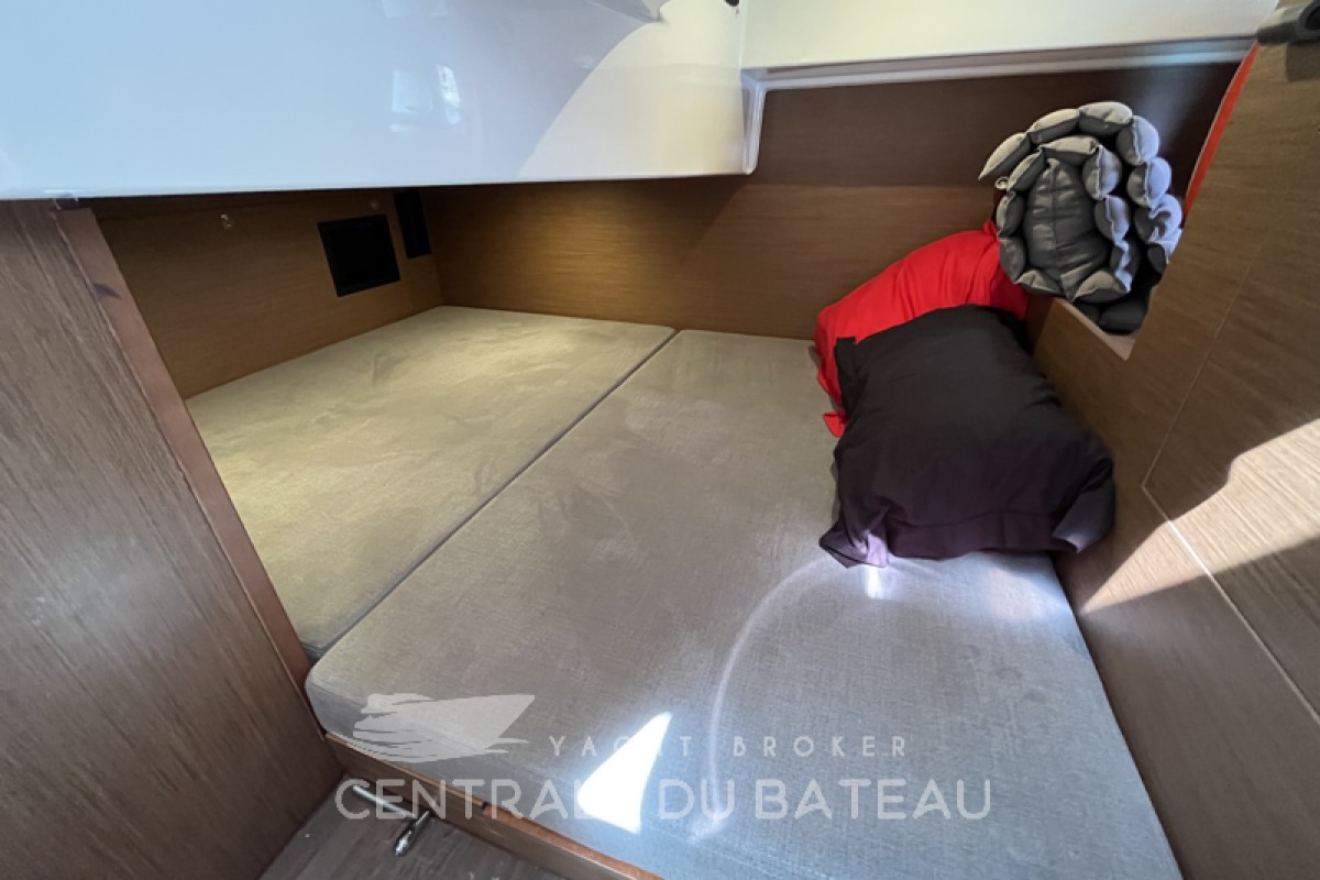 BENETEAU - GT 32 - thumbnail 22