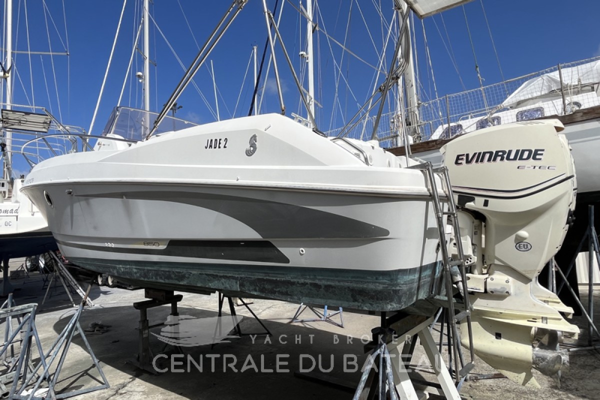 BENETEAU - FLYER 850 SD - thumbnail 2