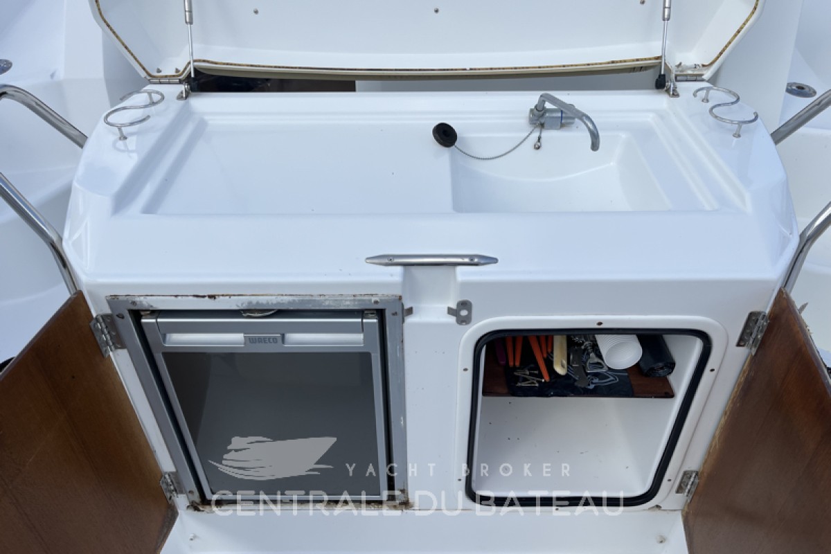 BENETEAU - FLYER 850 SD - thumbnail 6