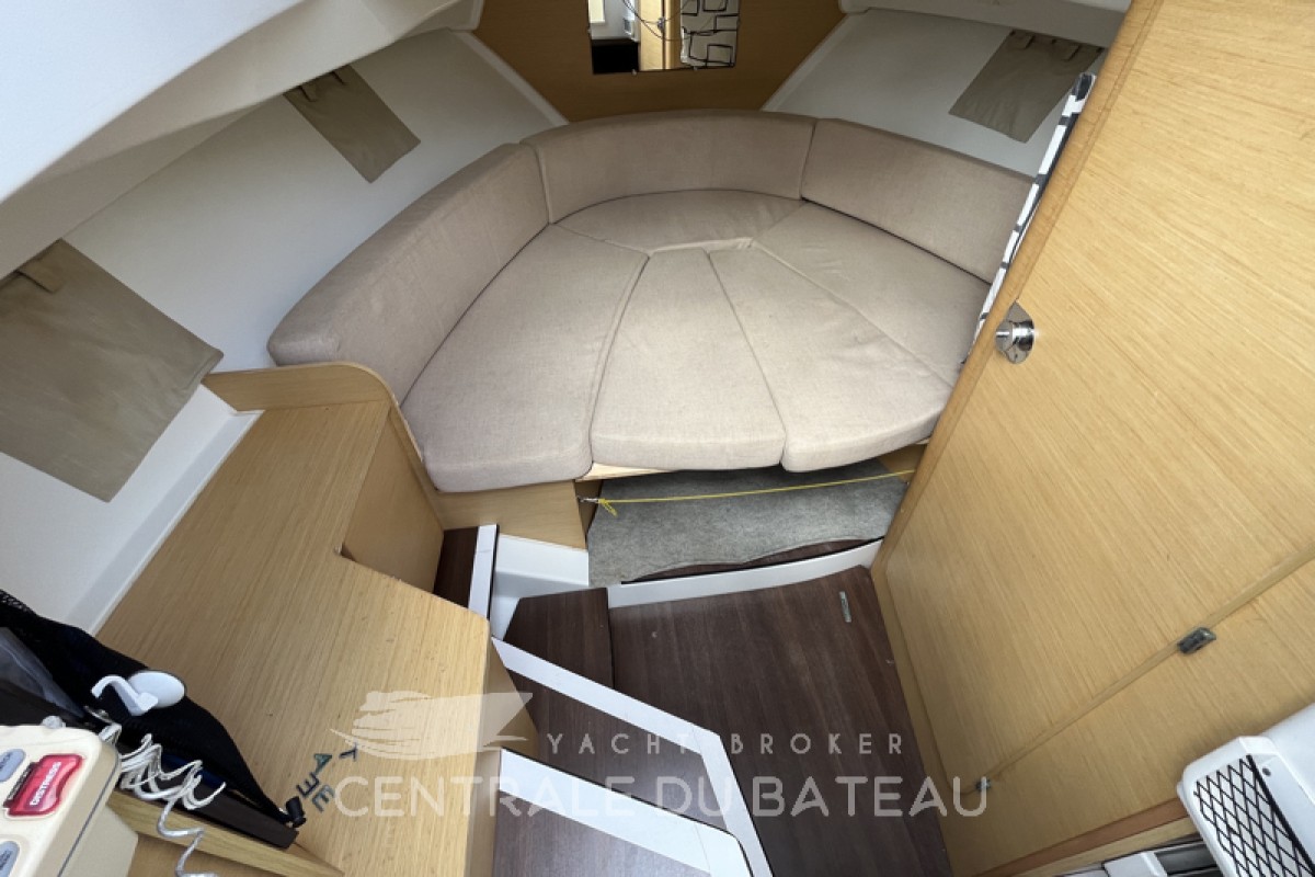 BENETEAU - FLYER 850 SD - thumbnail 10