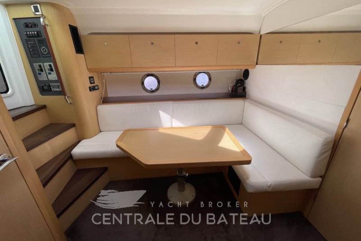 BENETEAU - FLYER 38 GT - thumbnail 11