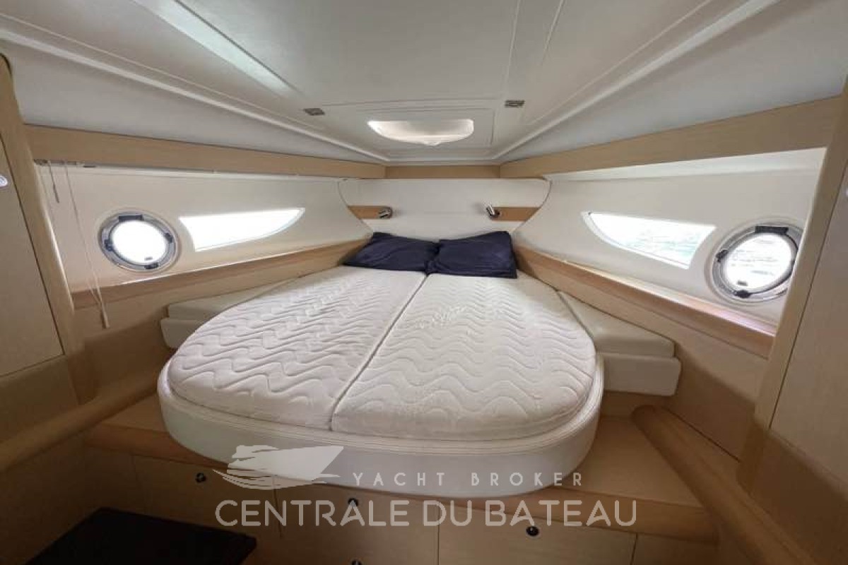 BENETEAU - FLYER 38 GT - thumbnail 12