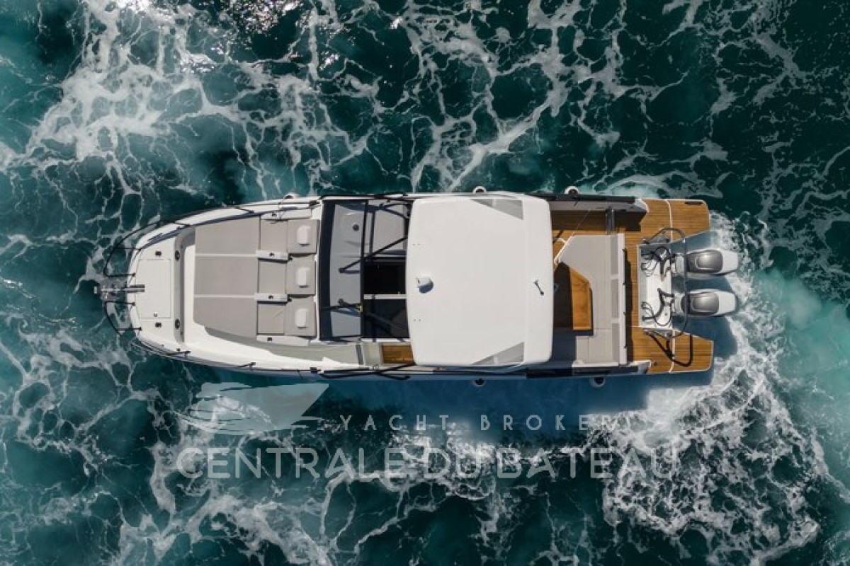 BENETEAU - FLYER 10 - thumbnail 1