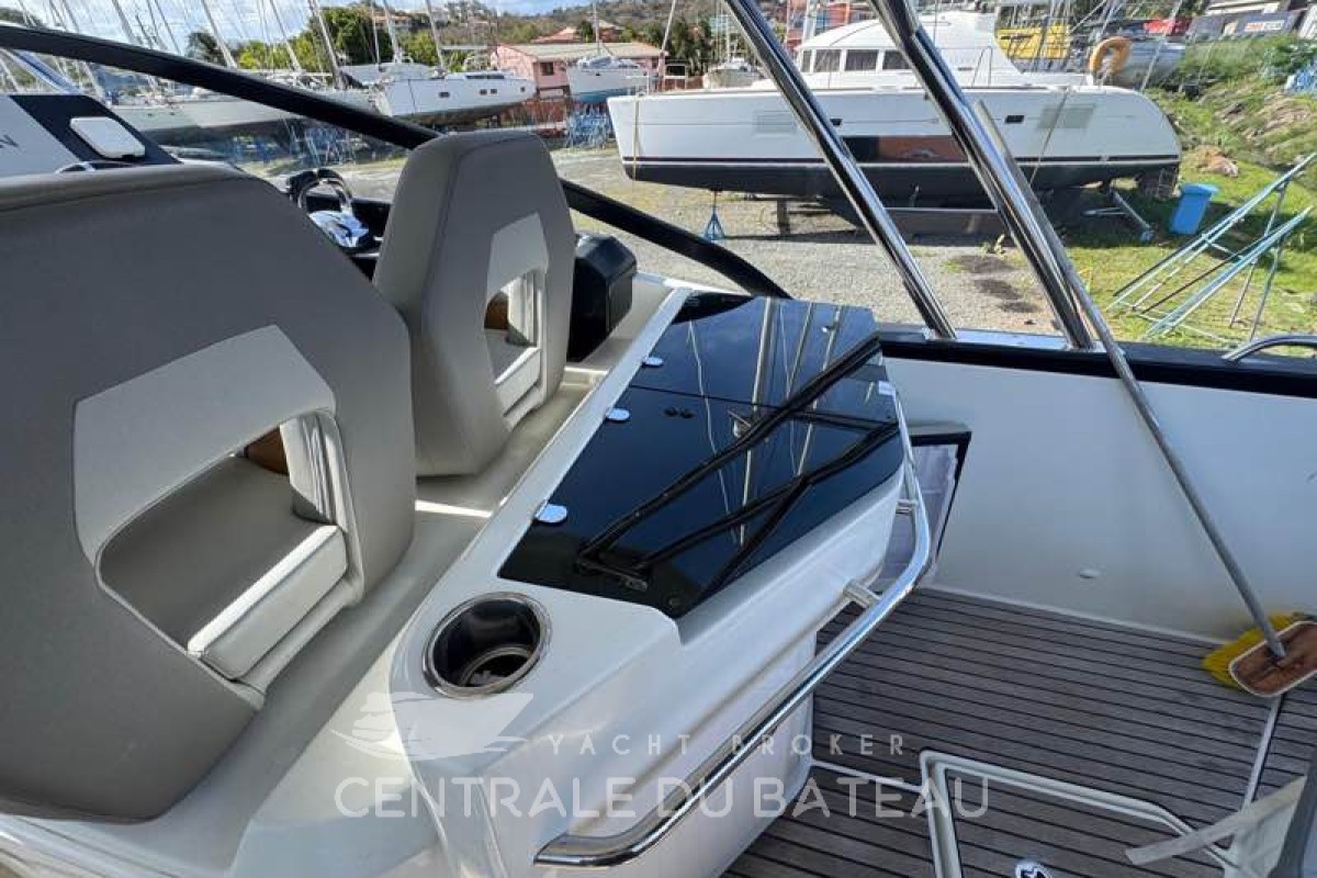 BENETEAU - FLYER 10 - thumbnail 5