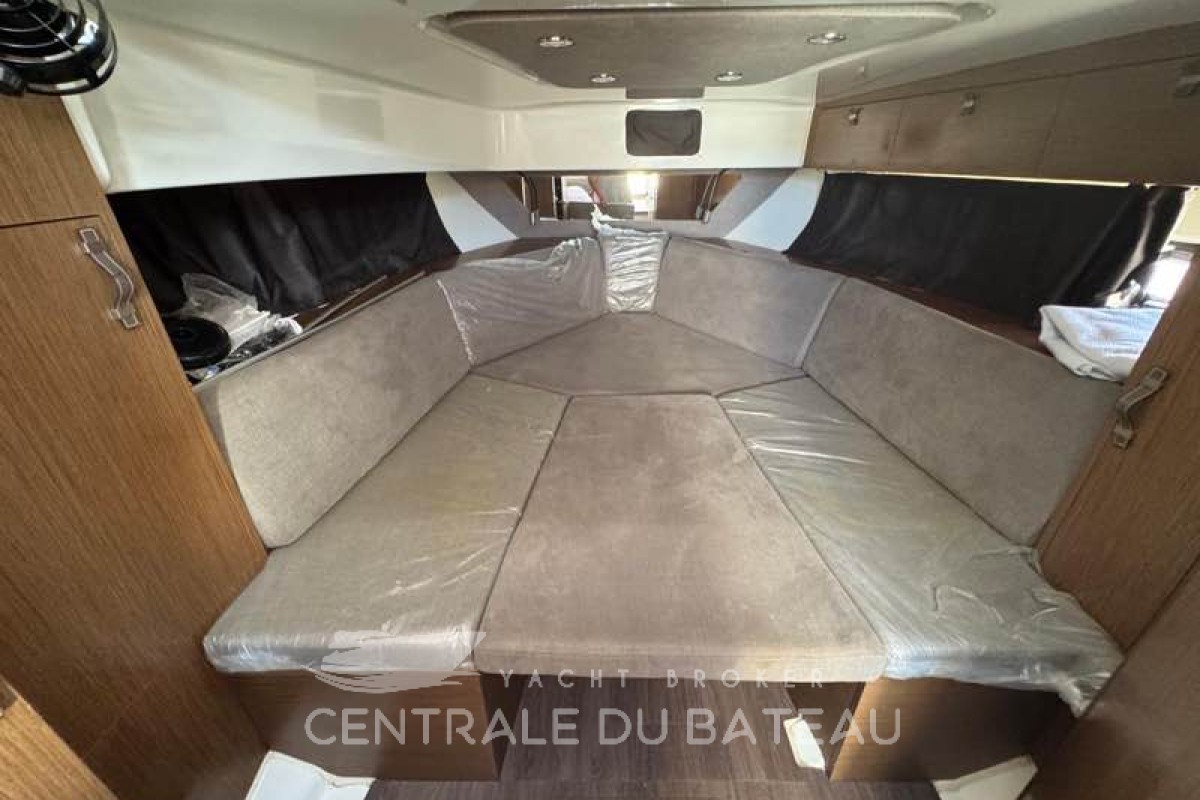 BENETEAU - FLYER 10 - thumbnail 10