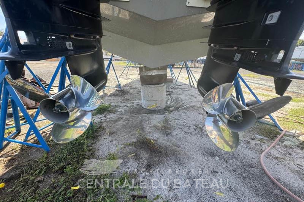 BENETEAU - FLYER 10 - thumbnail 18