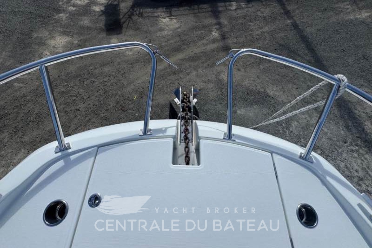 BENETEAU - FLYER 10 - thumbnail 19