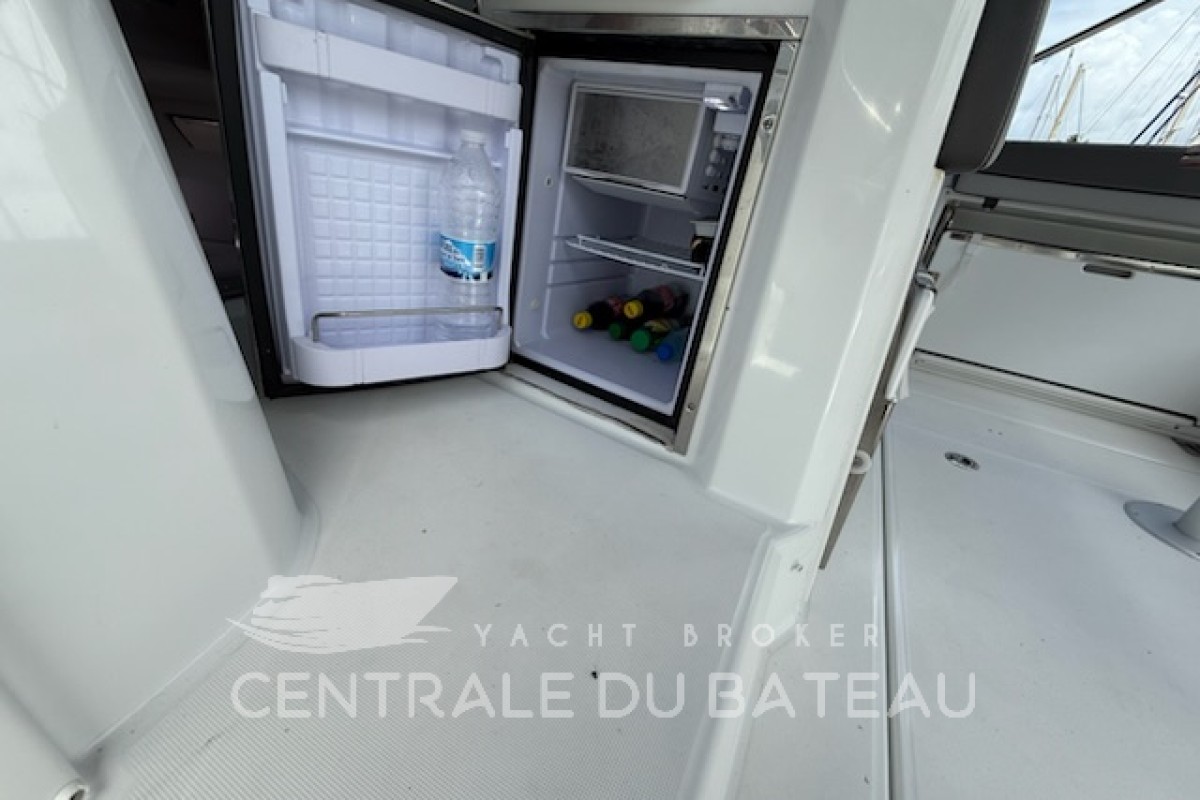 JEANNEAU - CAP CAMARAT 9.0WA - thumbnail 11