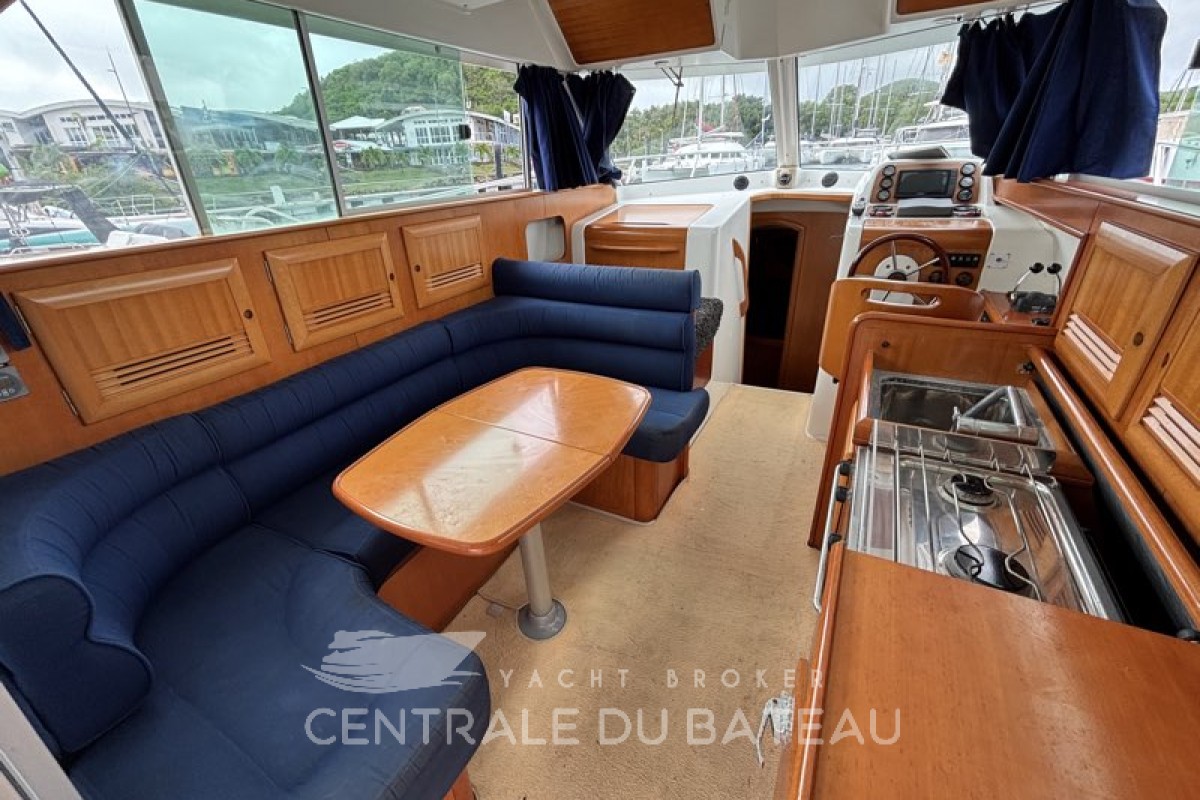 BENETEAU - ANTARES 10.80 - thumbnail 7