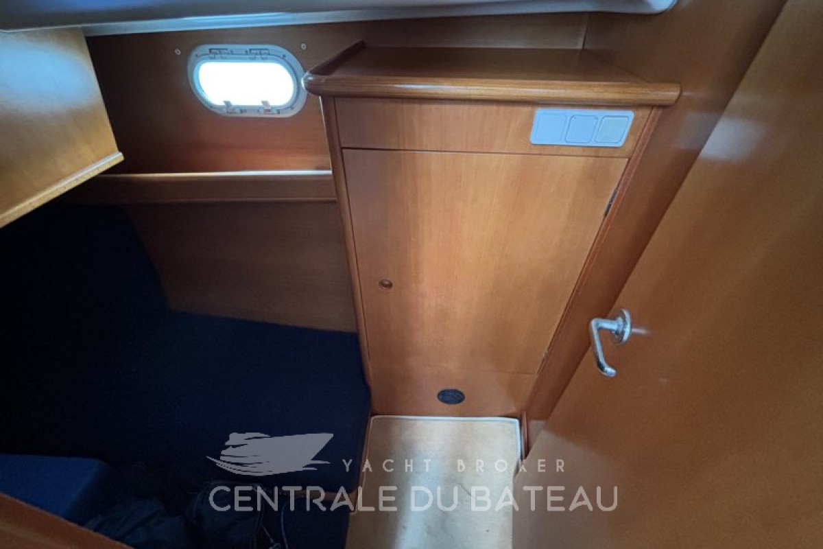 BENETEAU - ANTARES 10.80 - thumbnail 14