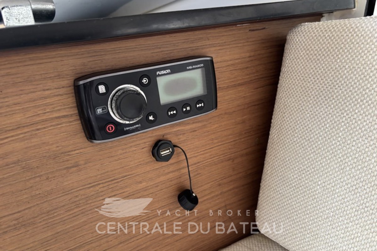 JEANNEAU - CAP CAMARAT 7.5 WA - thumbnail 8