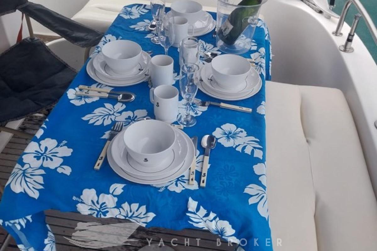 BENETEAU - OMBRINE 960 - thumbnail 4