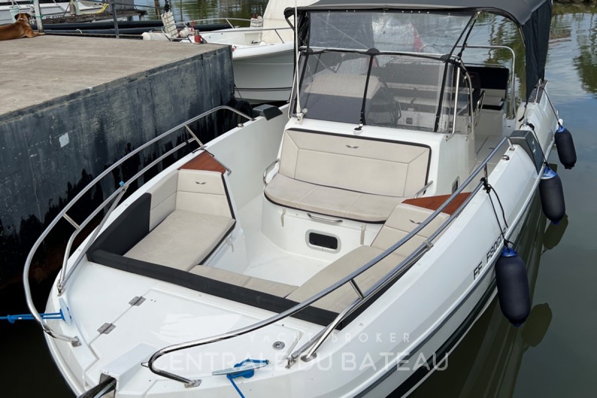 BENETEAU - FLYER 8.8 - thumbnail 1