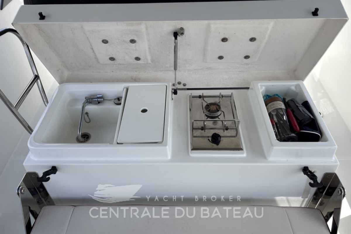 BENETEAU - FLYER 8.8 - thumbnail 15