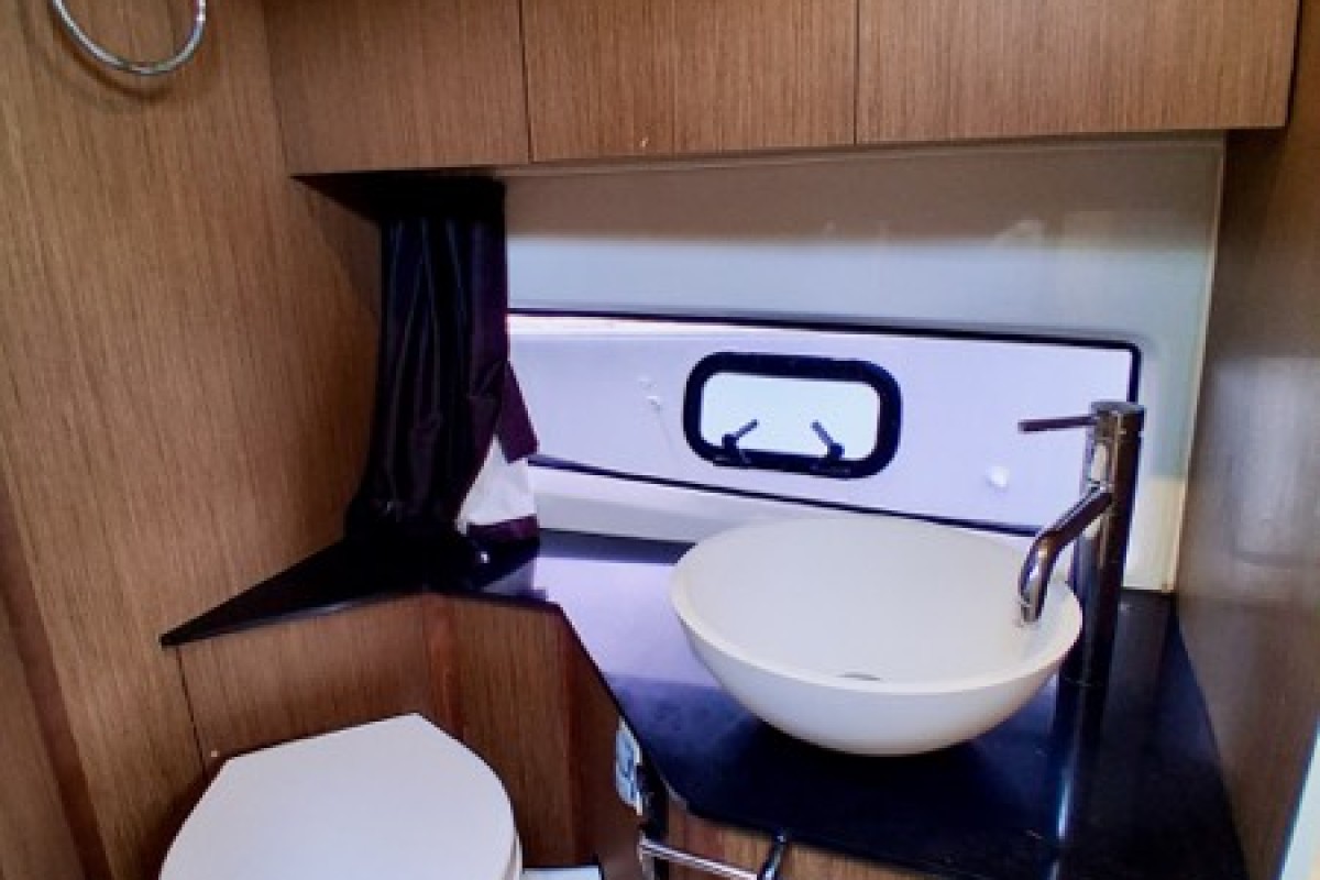 BENETEAU - FLYER 10 - thumbnail 15