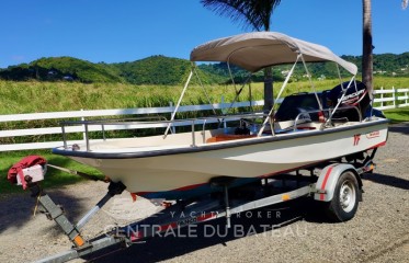 Boston Whaler 15 d'occasion à vendre en Martinique - Centrale du Bateau