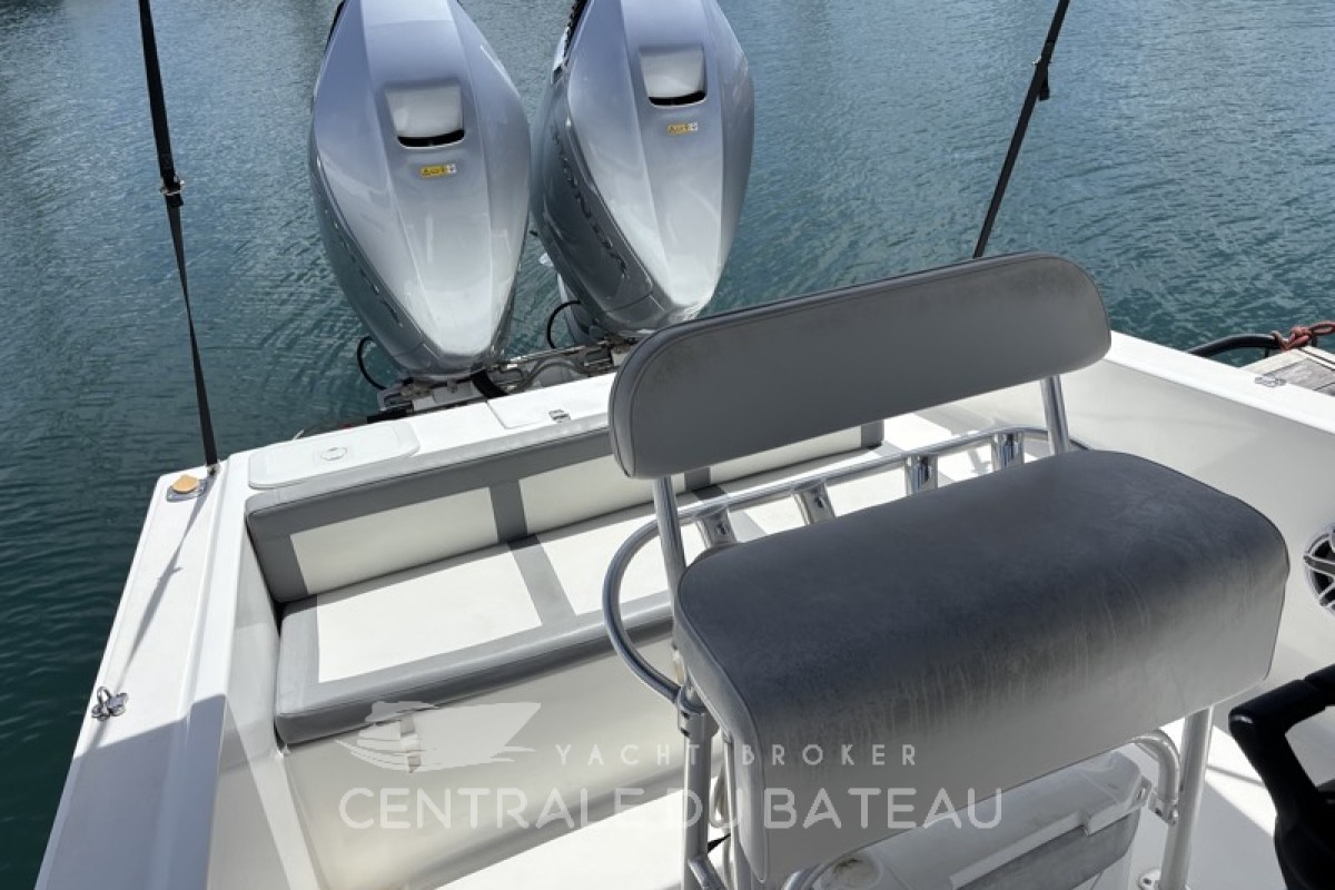 Leaning post et banquette arrière bateau Maran 30  - Centrale du Bateau
