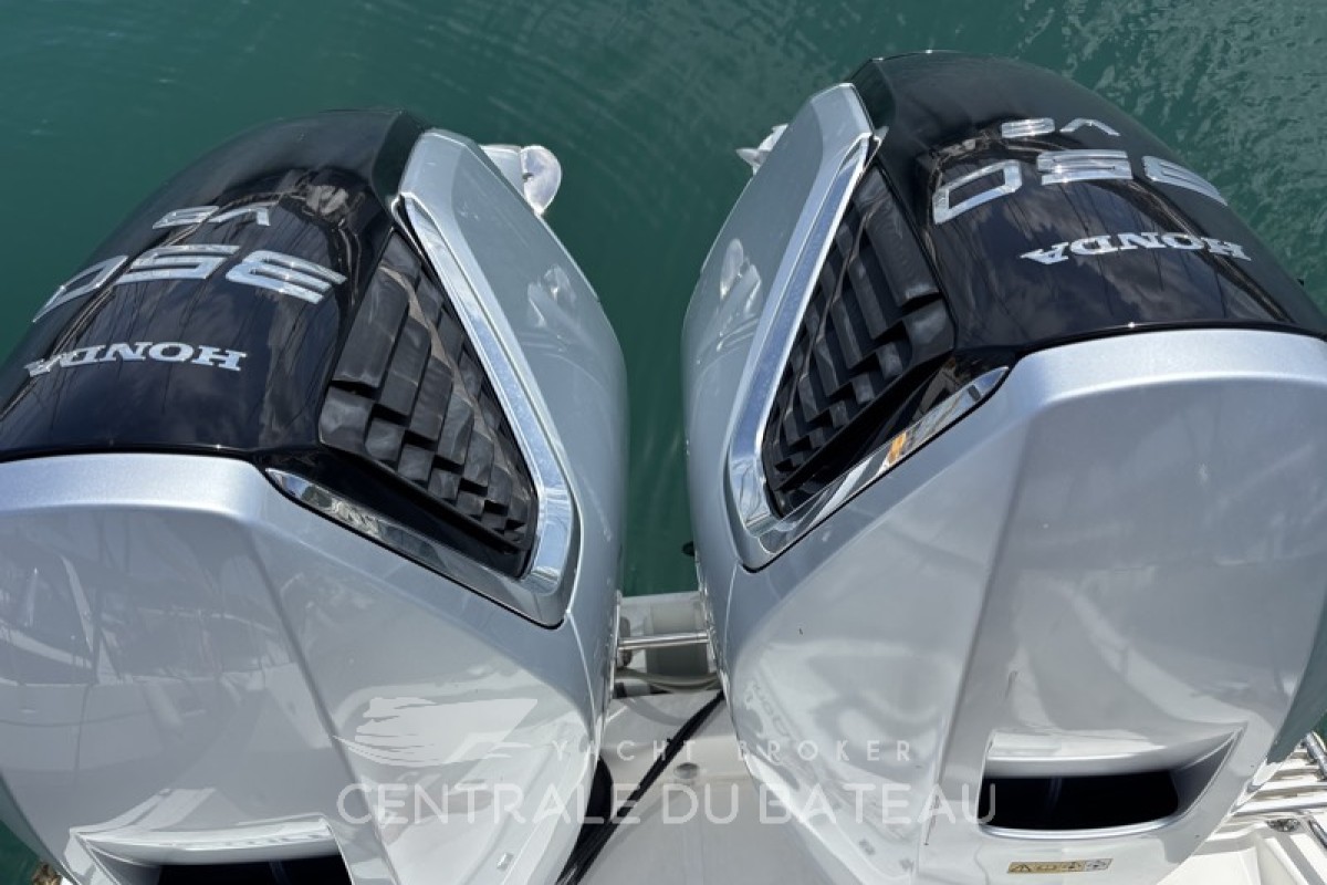 Moteurs Honda 350cv montés sur bateau Maran 30  - Centrale du Bateau