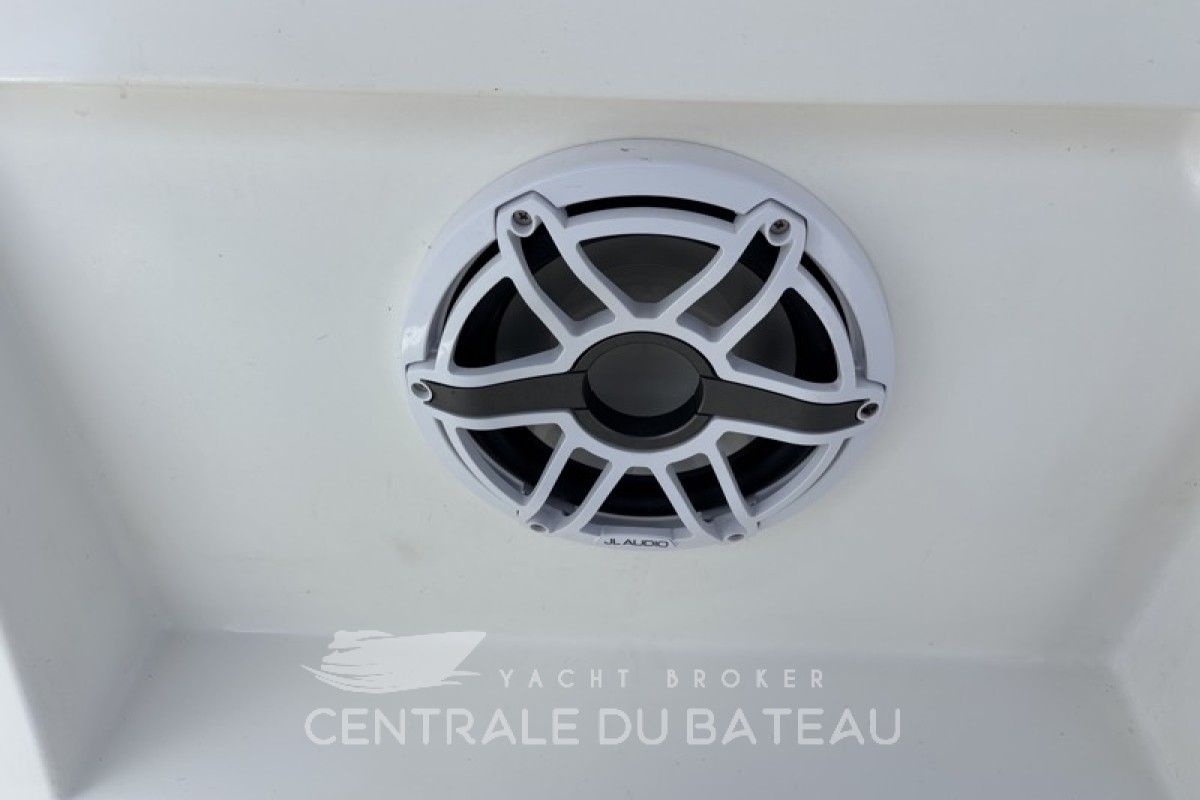 Haut parleur JL Audio bateau Maran 30  - Centrale du Bateau