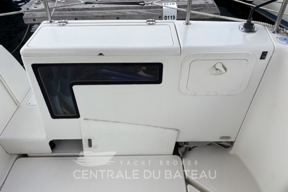 Vivier à poissons Arvor 250 AS - Centrale du Bateau