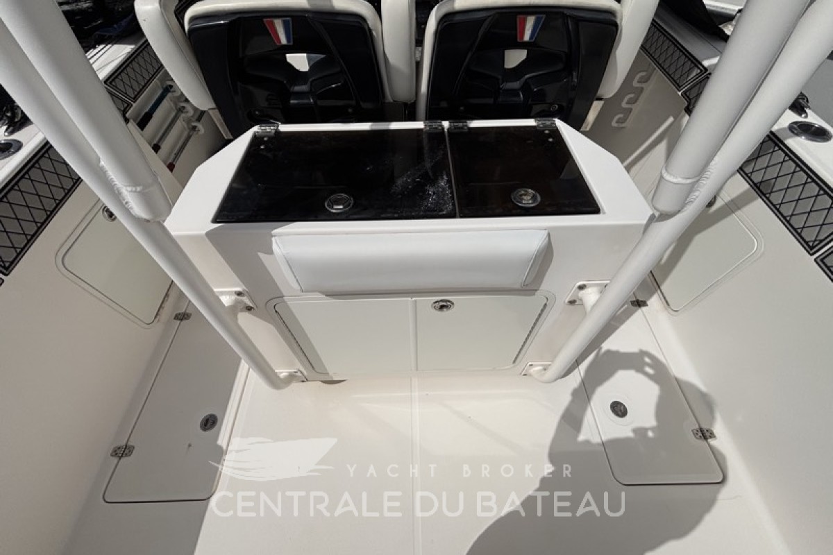Leaning post avec grill et évier Wellcraft 302 - Centrale du Bateau