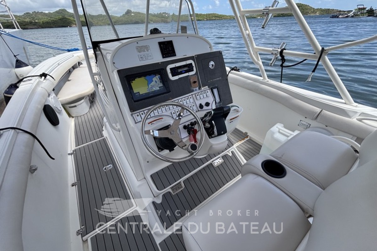 Poste de pilotage Wellcraft Scarab 32 - Centrale du Bateau