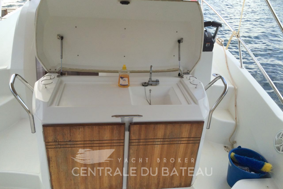 BENETEAU - FLYER 850 - thumbnail 4