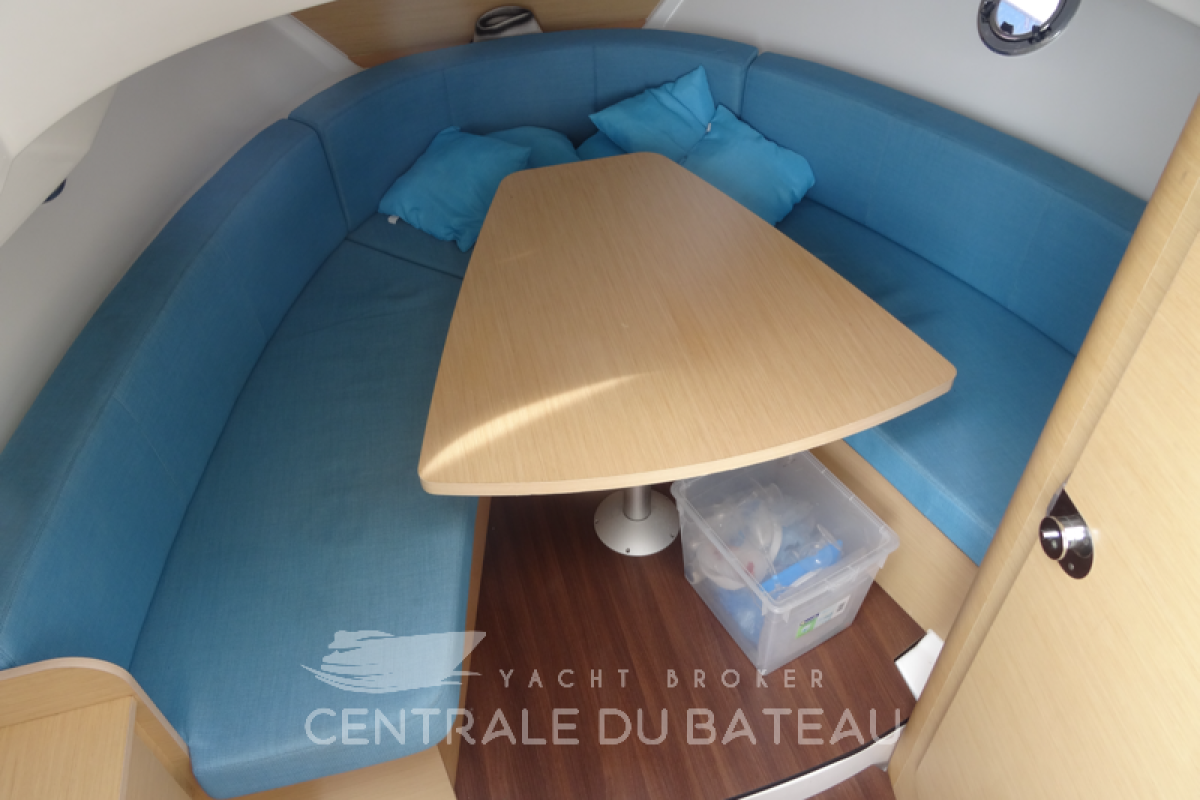 BENETEAU - FLYER 850 SUNDECK - thumbnail 10