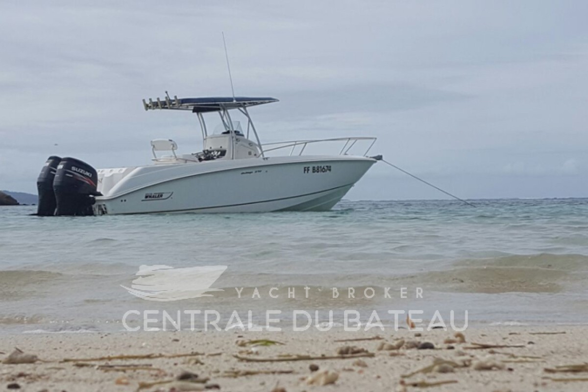 BOSTON WHALER - 270 OUTRAGE - thumbnail 2