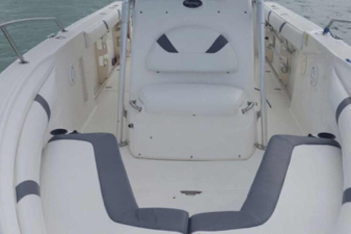 BOSTON WHALER - 270 OUTRAGE - thumbnail 5