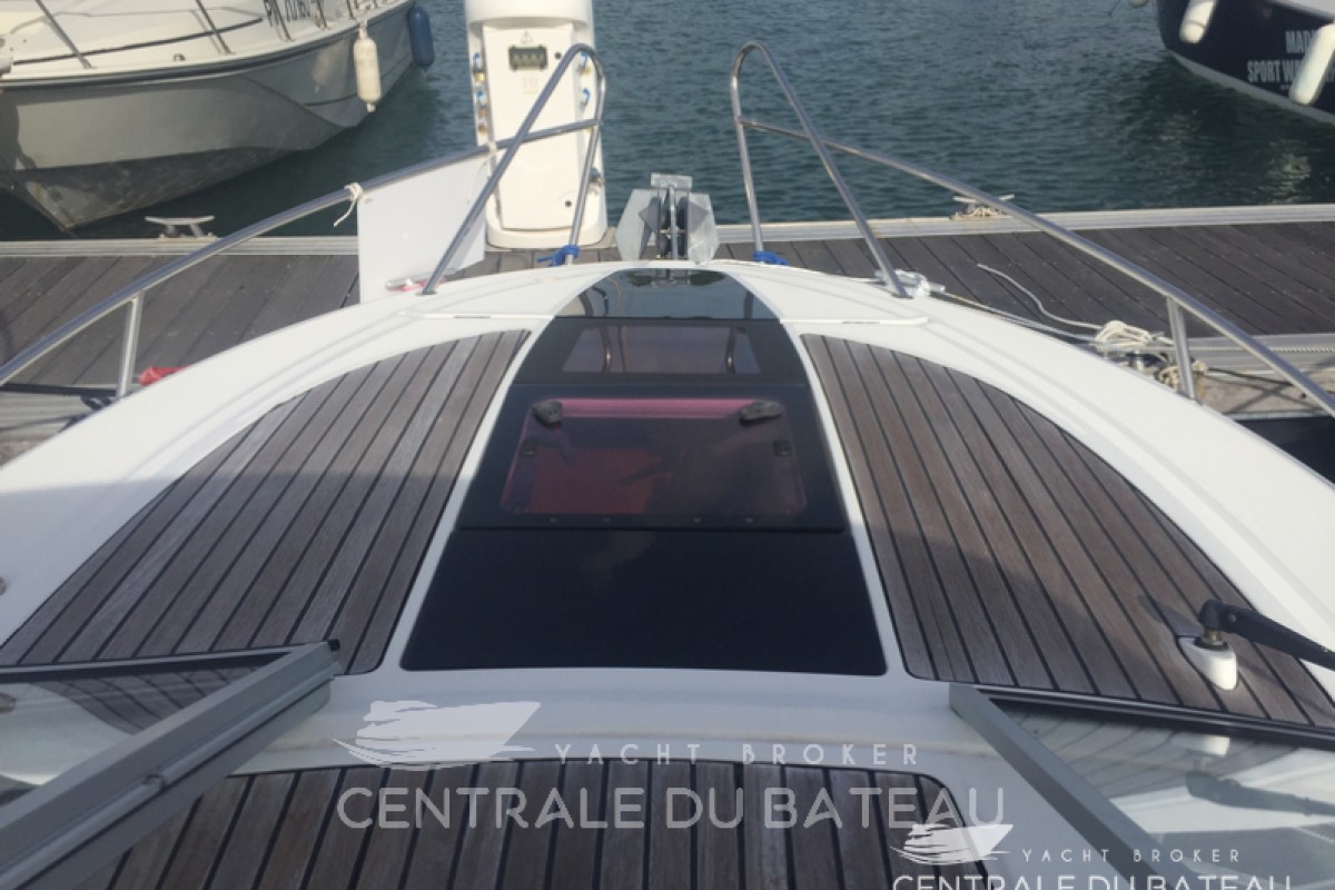 BENETEAU - FLYER 750 CABRIO - thumbnail 2