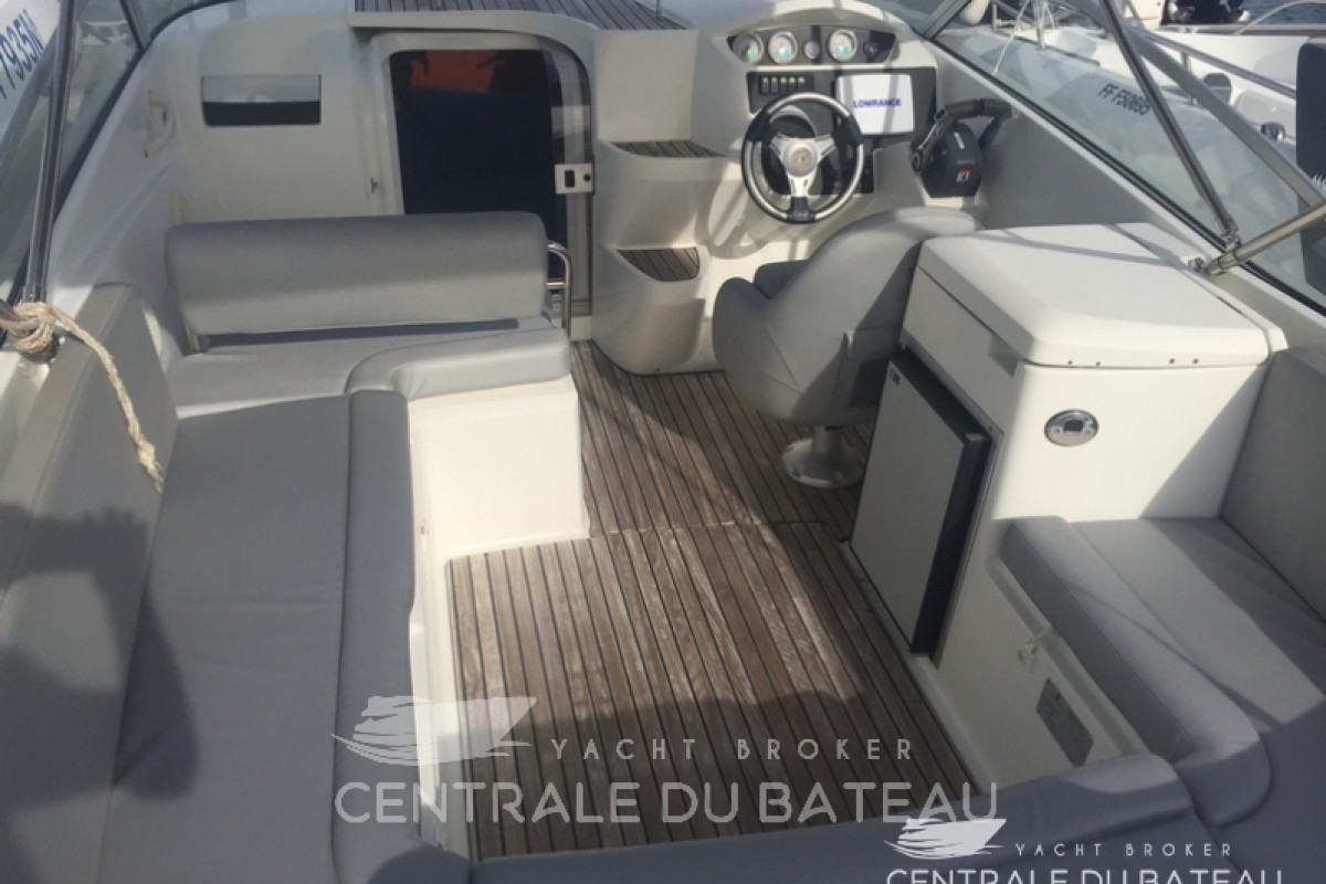 BENETEAU - FLYER 750 CABRIO - thumbnail 3