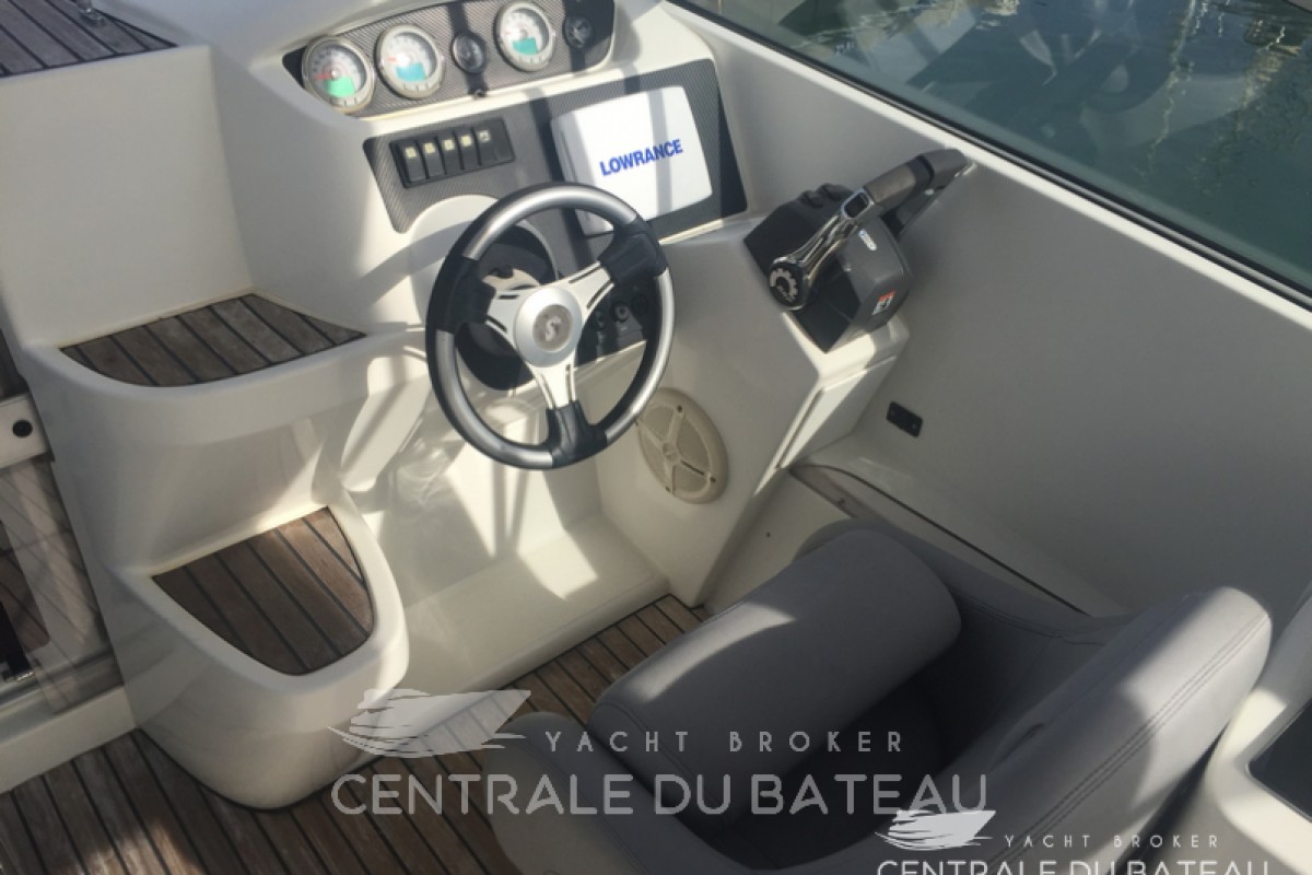 BENETEAU - FLYER 750 CABRIO - thumbnail 6